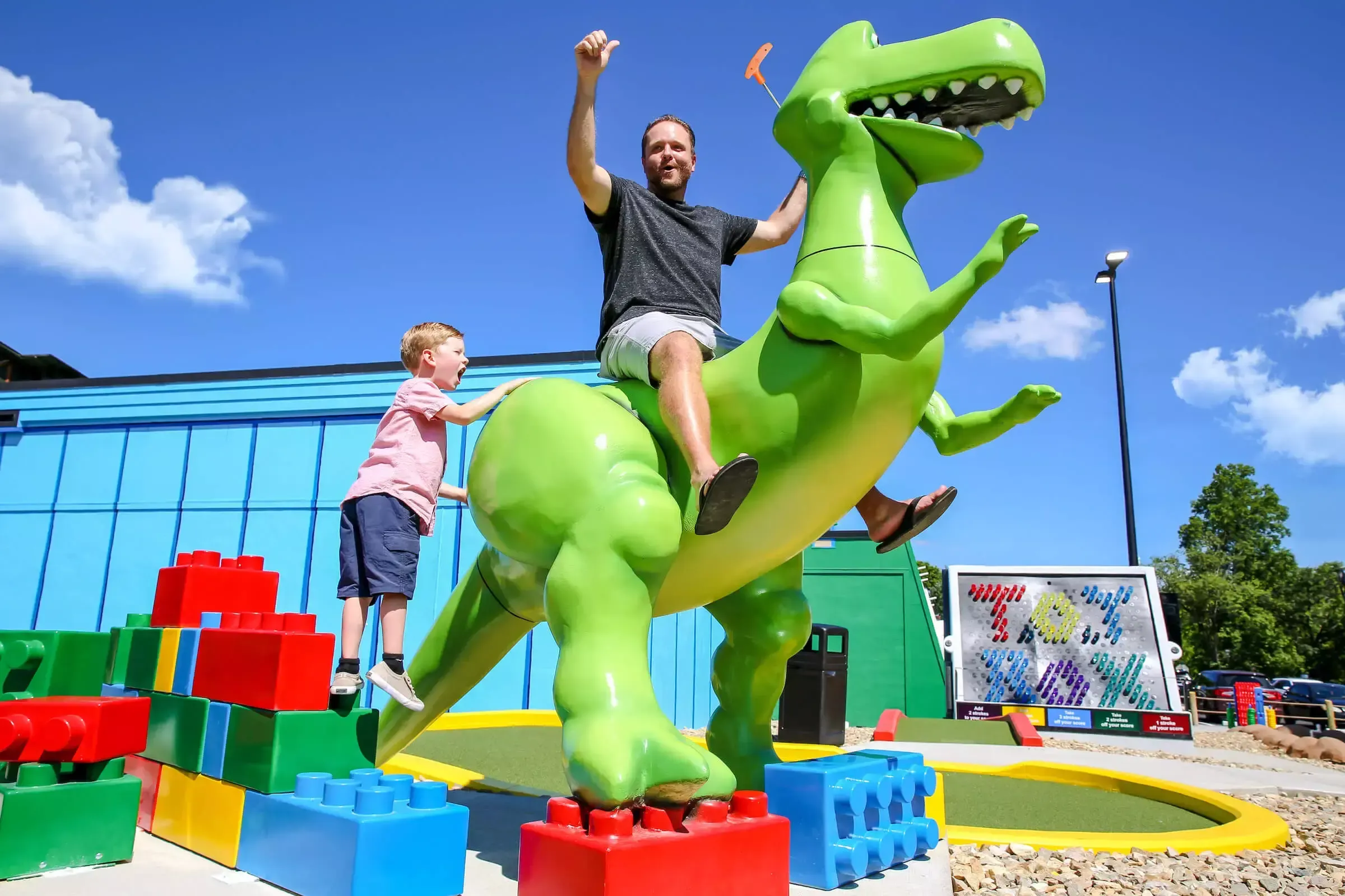 toy box mini golf pigeon forge