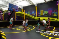 air court basketball at slick city action park